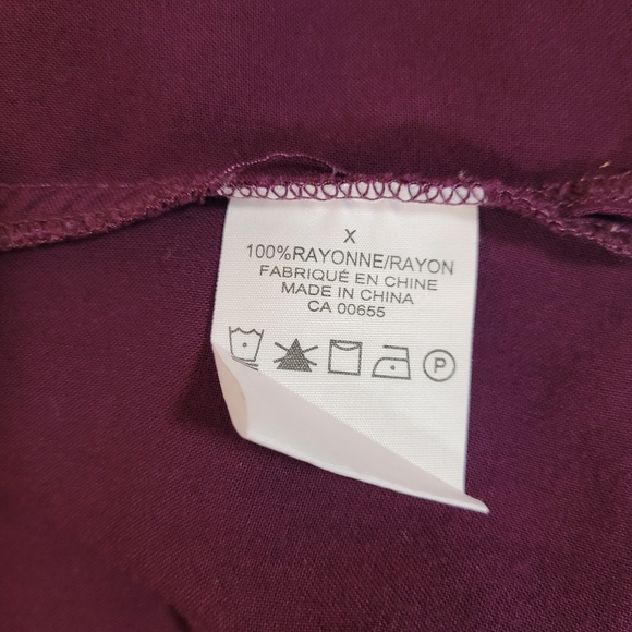 Pennington's Size X Rayon Top - Picture 7 of 9